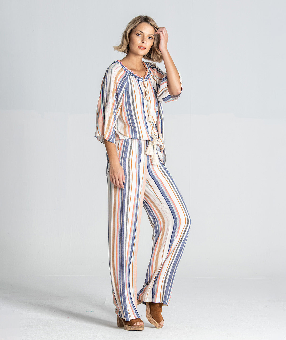 Blusa às riscas com cordão 2843