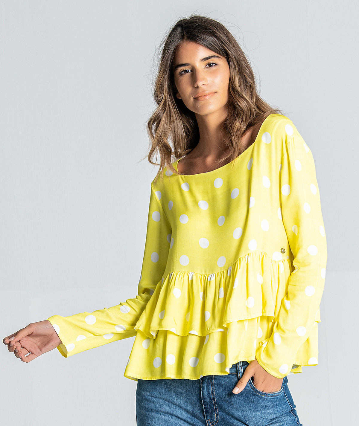 Blusa manga comprida com folhos 2852