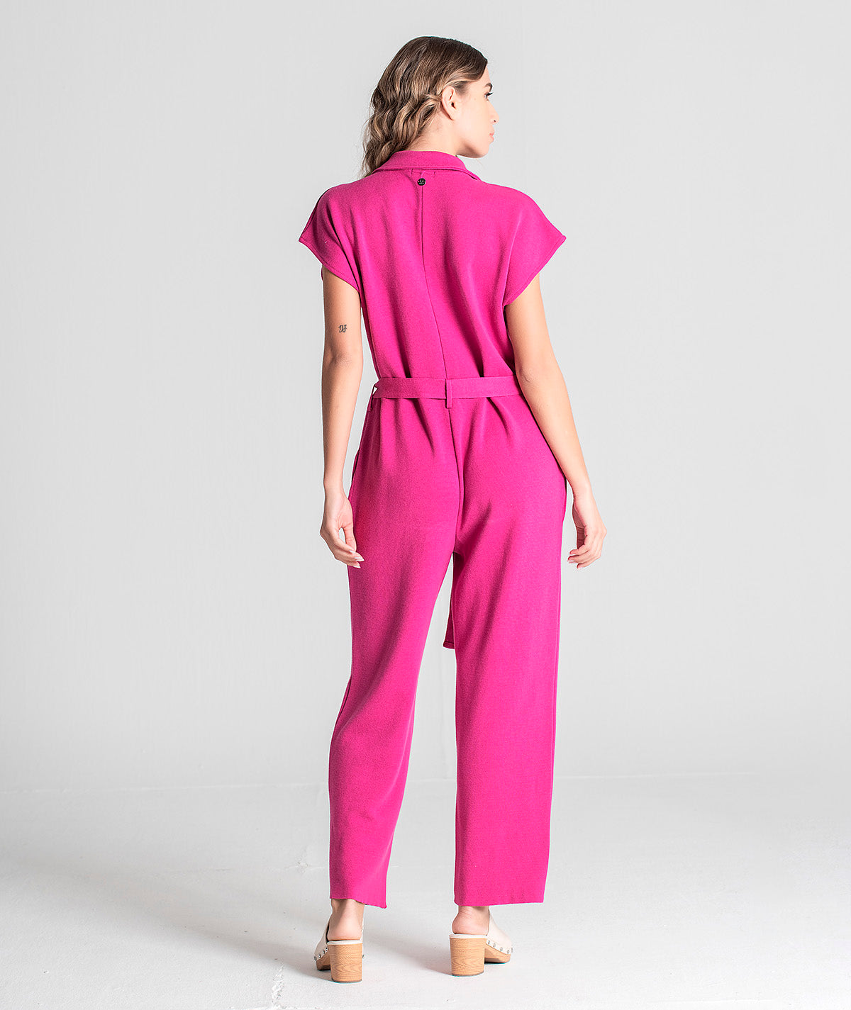 Macacão com cinto e botões na frente 3110