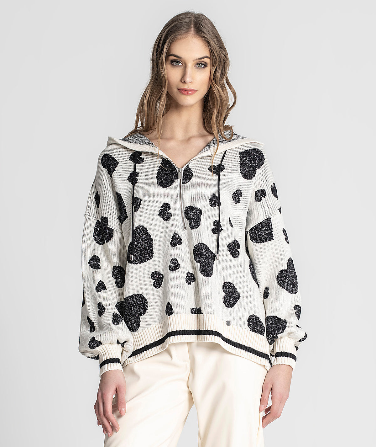 Camisola jacquard corações com capucho 3266