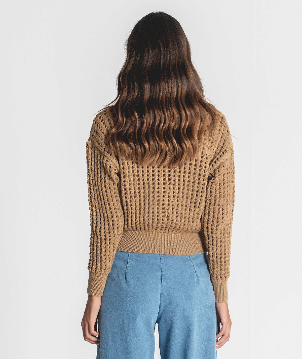 Short perforated jacket with buttons 3289