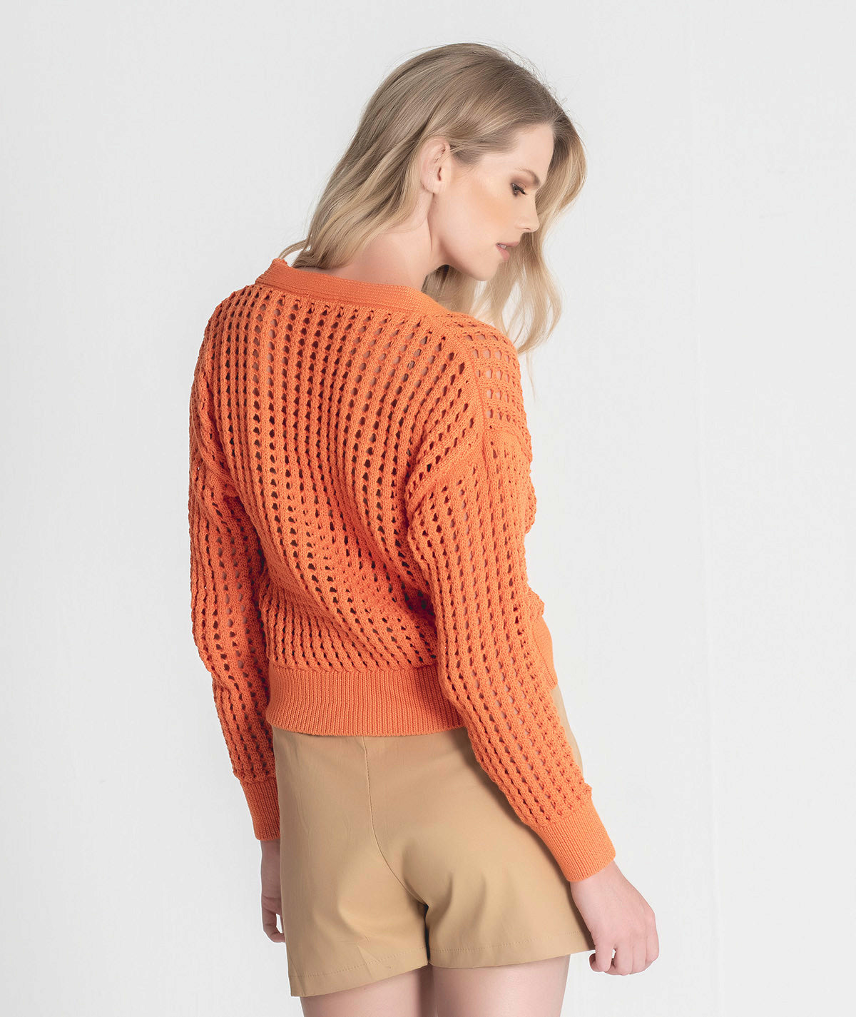 Short perforated jacket with buttons 3289