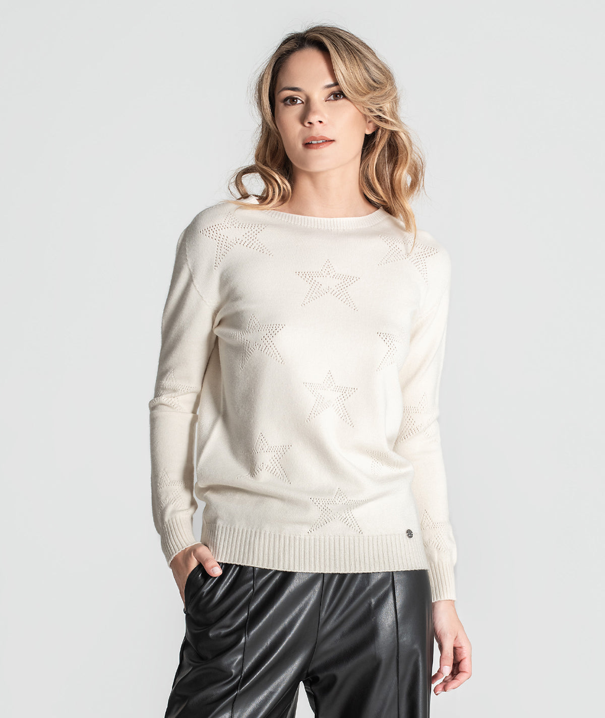 Camisola perfurada estrelas 3344