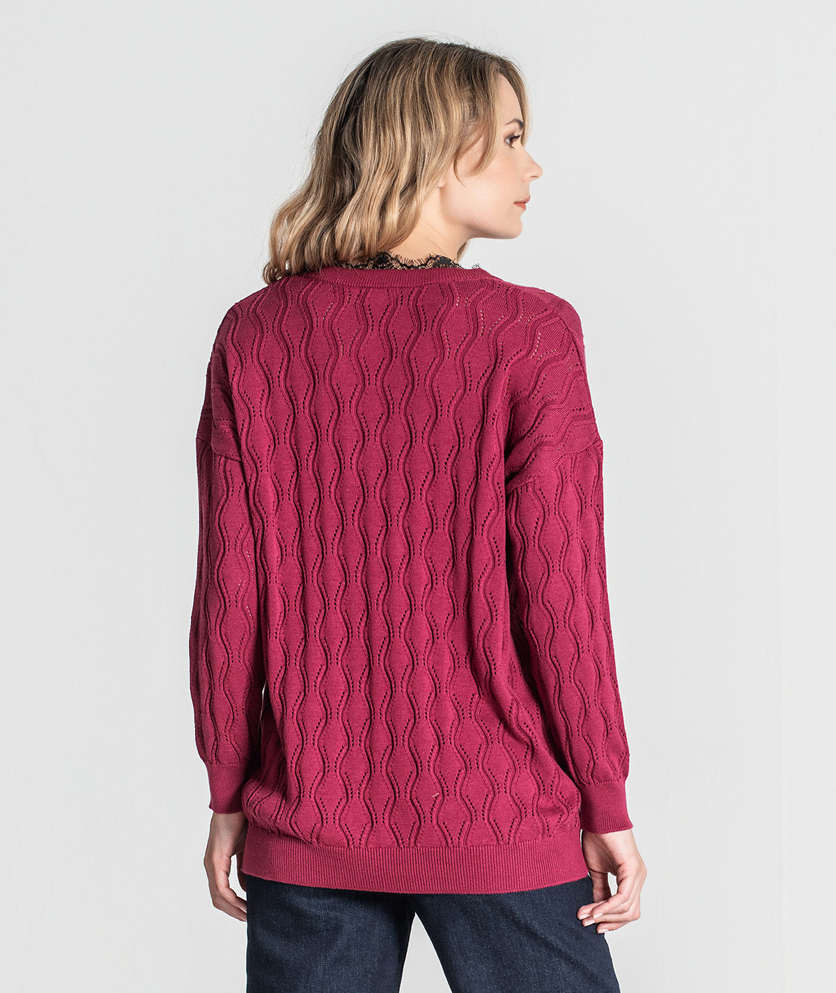 Camisola perfurada com renda 3351