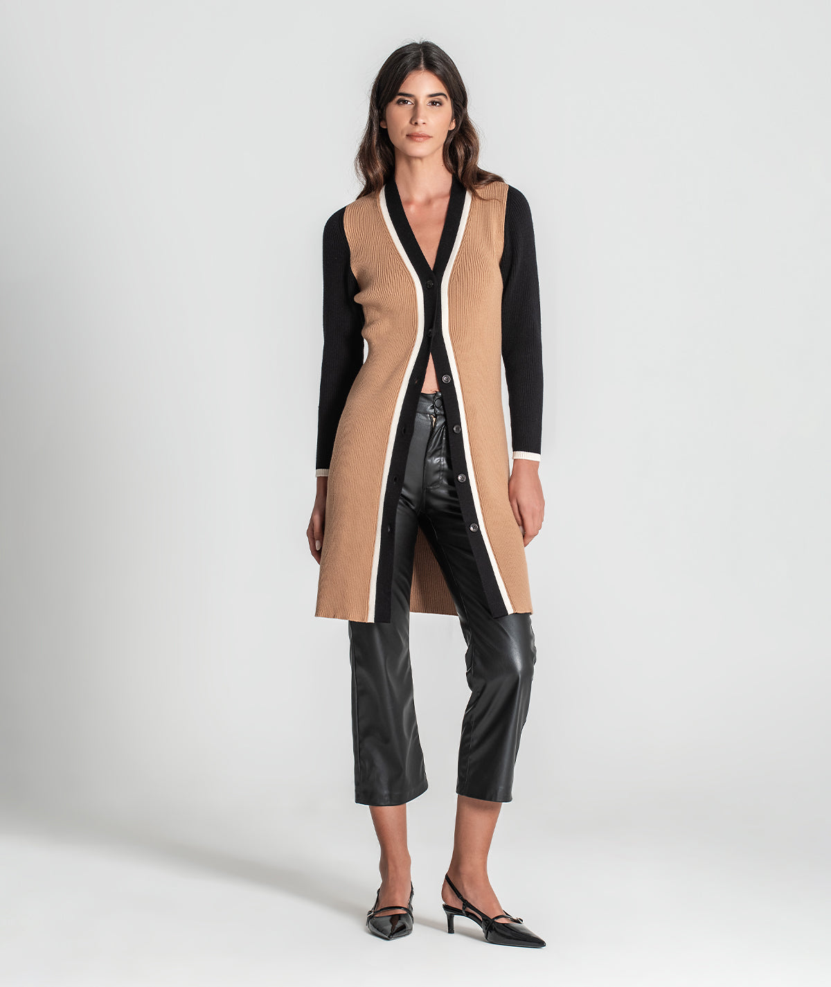 Vestido com contrastes 3354