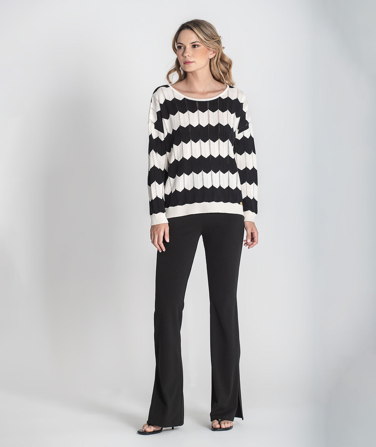 Camisola zigzag com perfurados 3382