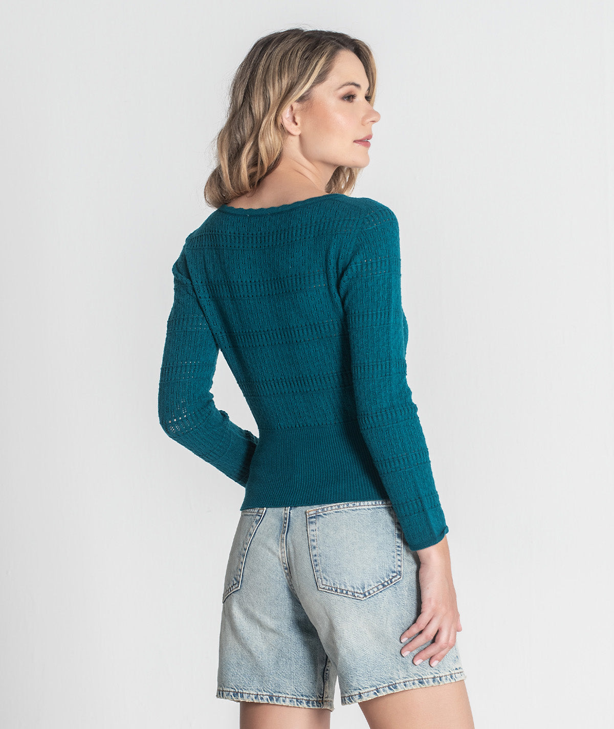 Camisola perfurada 3389