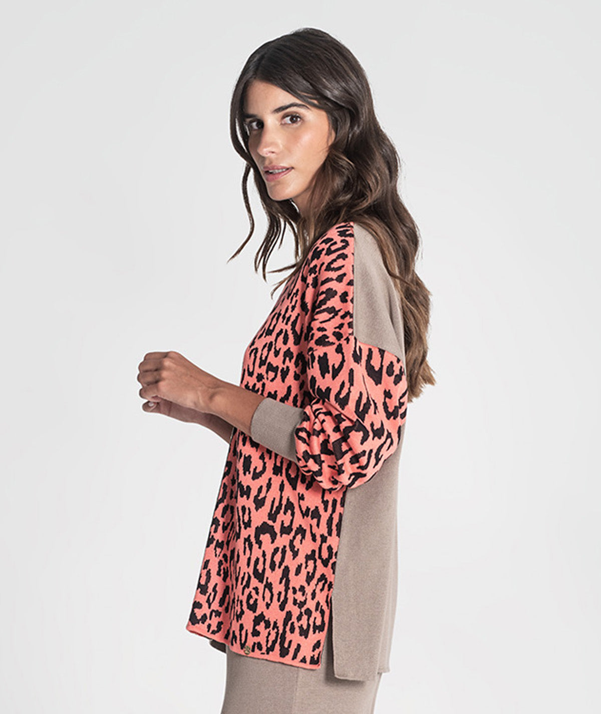 Camisola animal print com lantejoulas 3398