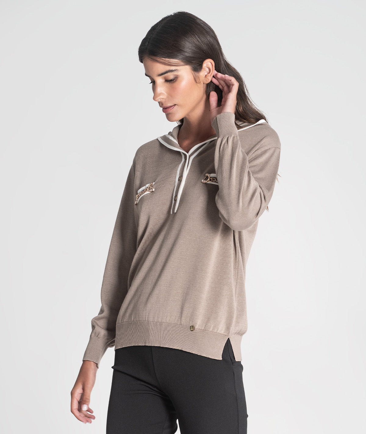 Camisola com capucho e contrastes 3406