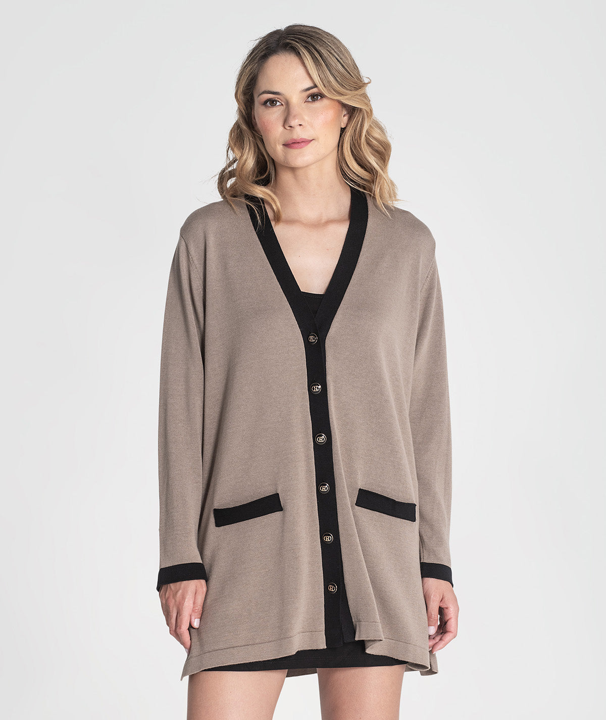 Casaco com contrastes e botões 3408