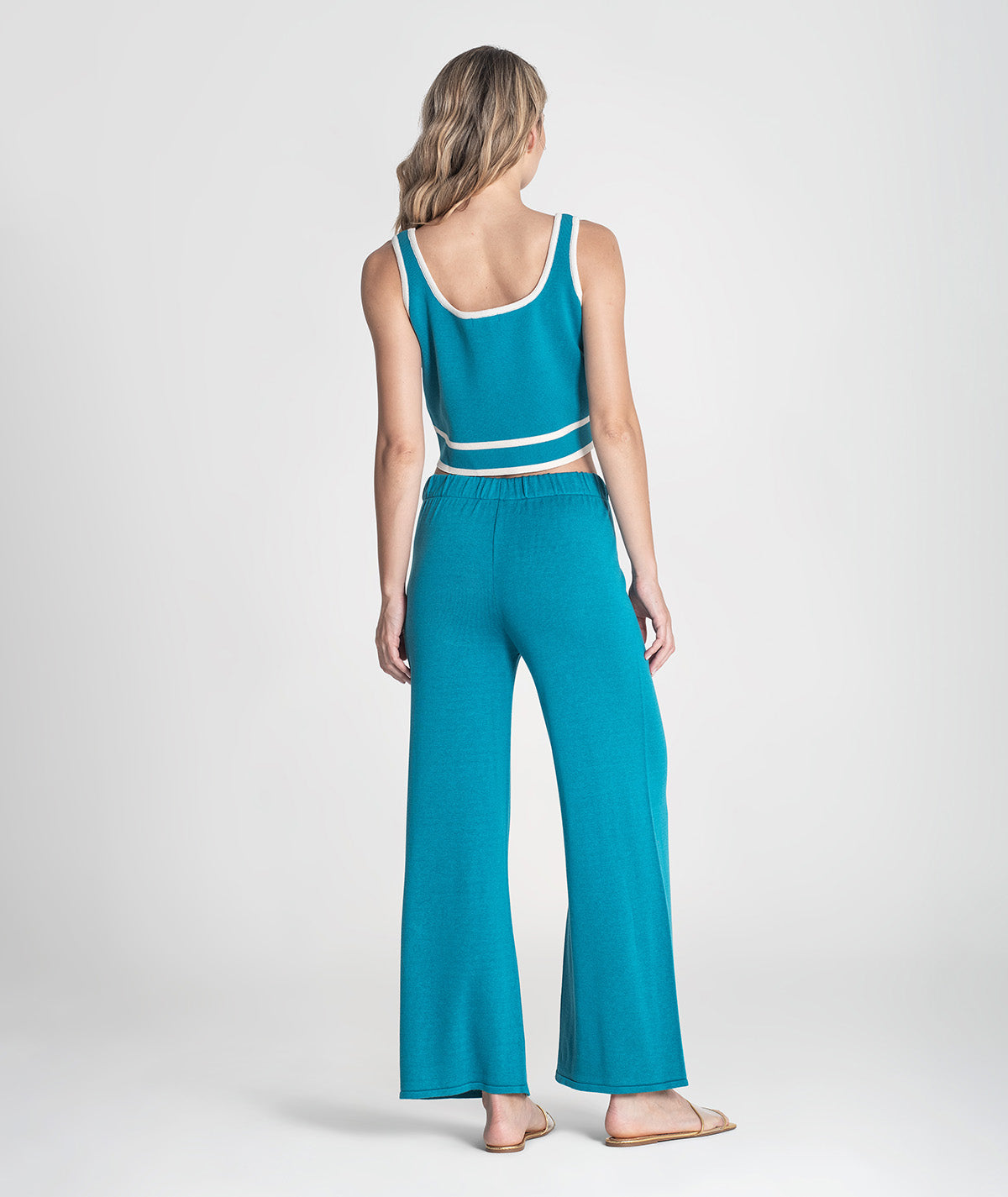 Top com contrastes 3410