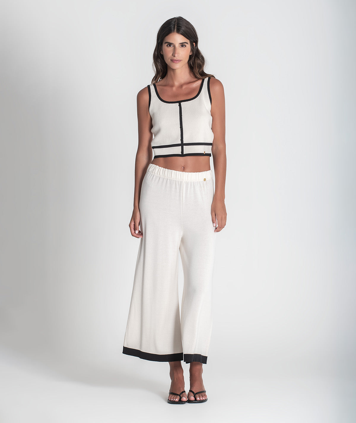 Top com contrastes 3410
