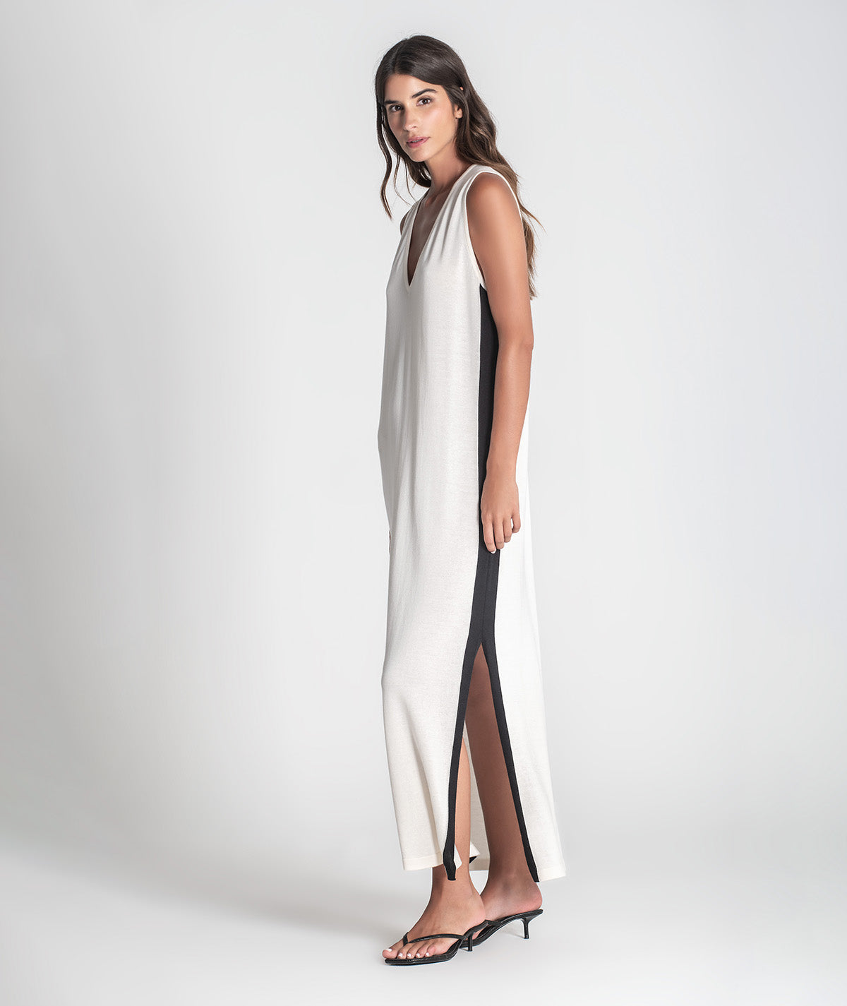 Vestido com contrastes de cor 3413