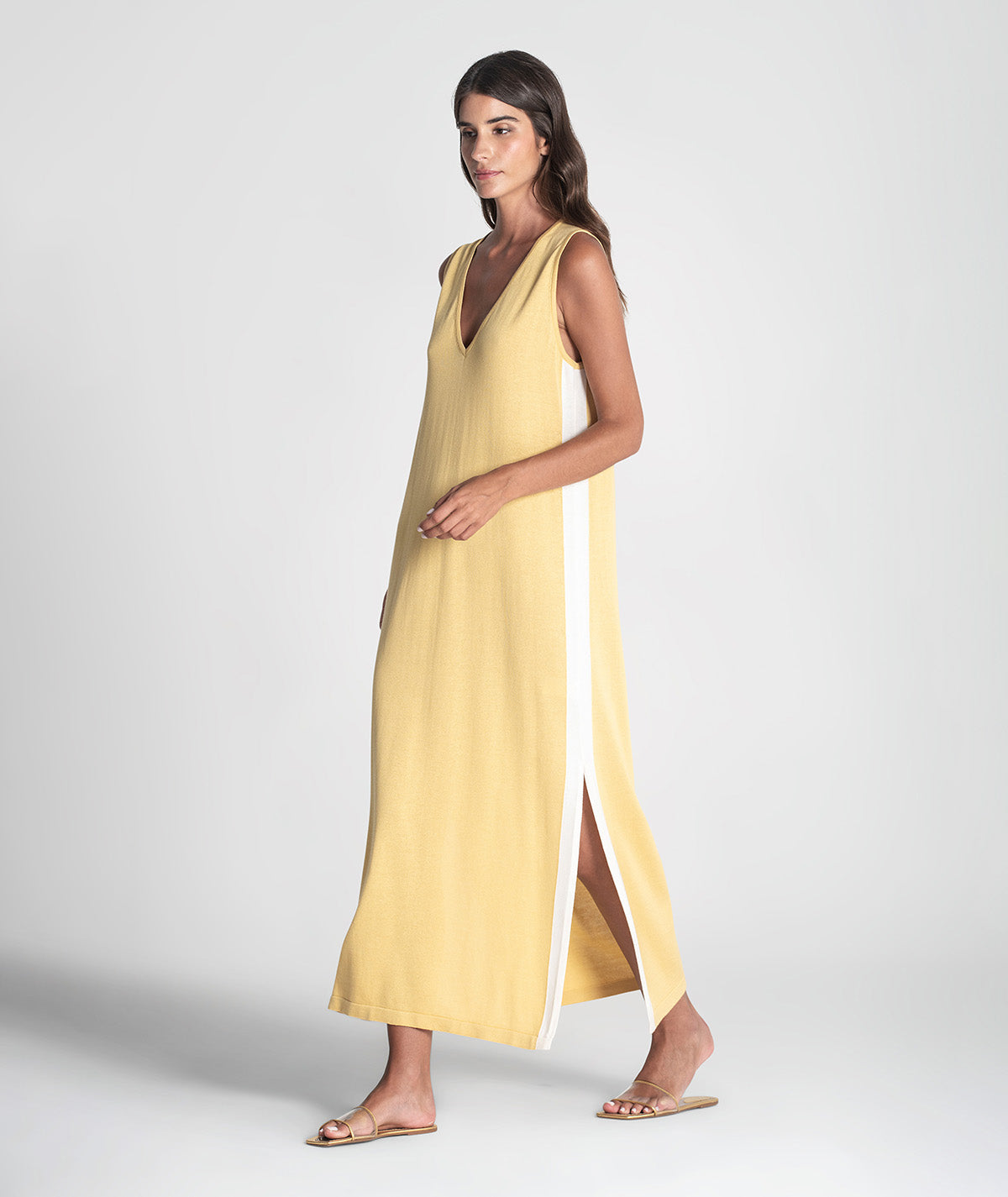 Vestido com contrastes de cor 3413