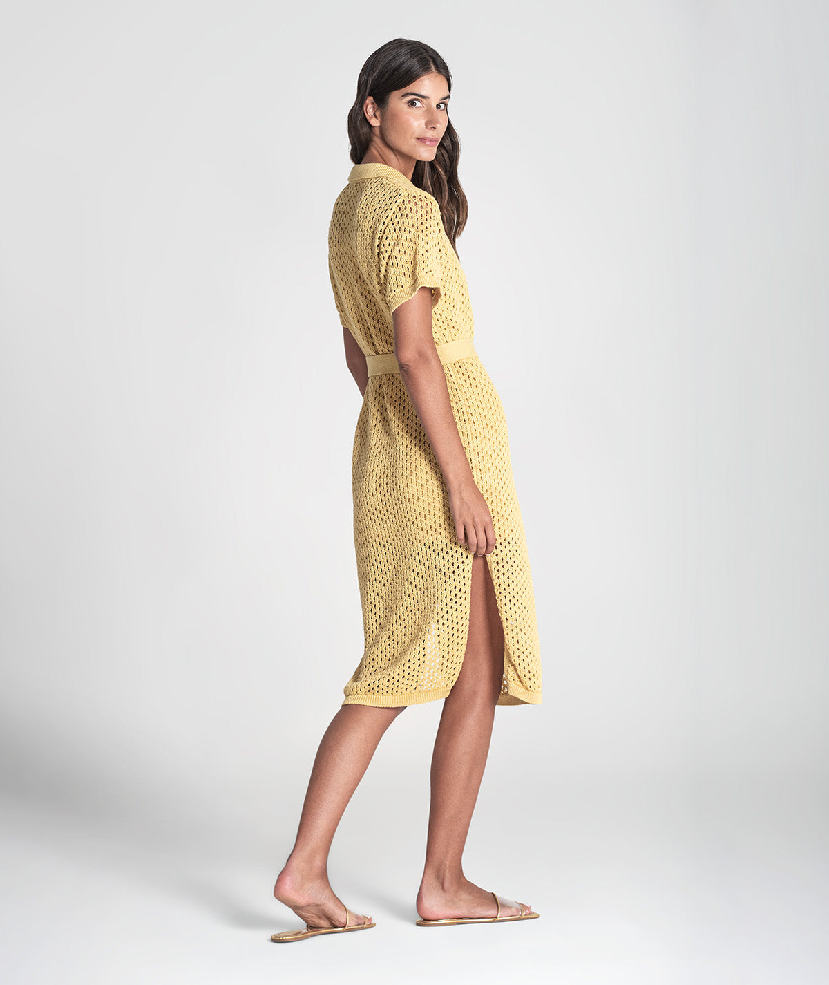Vestido perfurado com chapa r no bolso 3428
