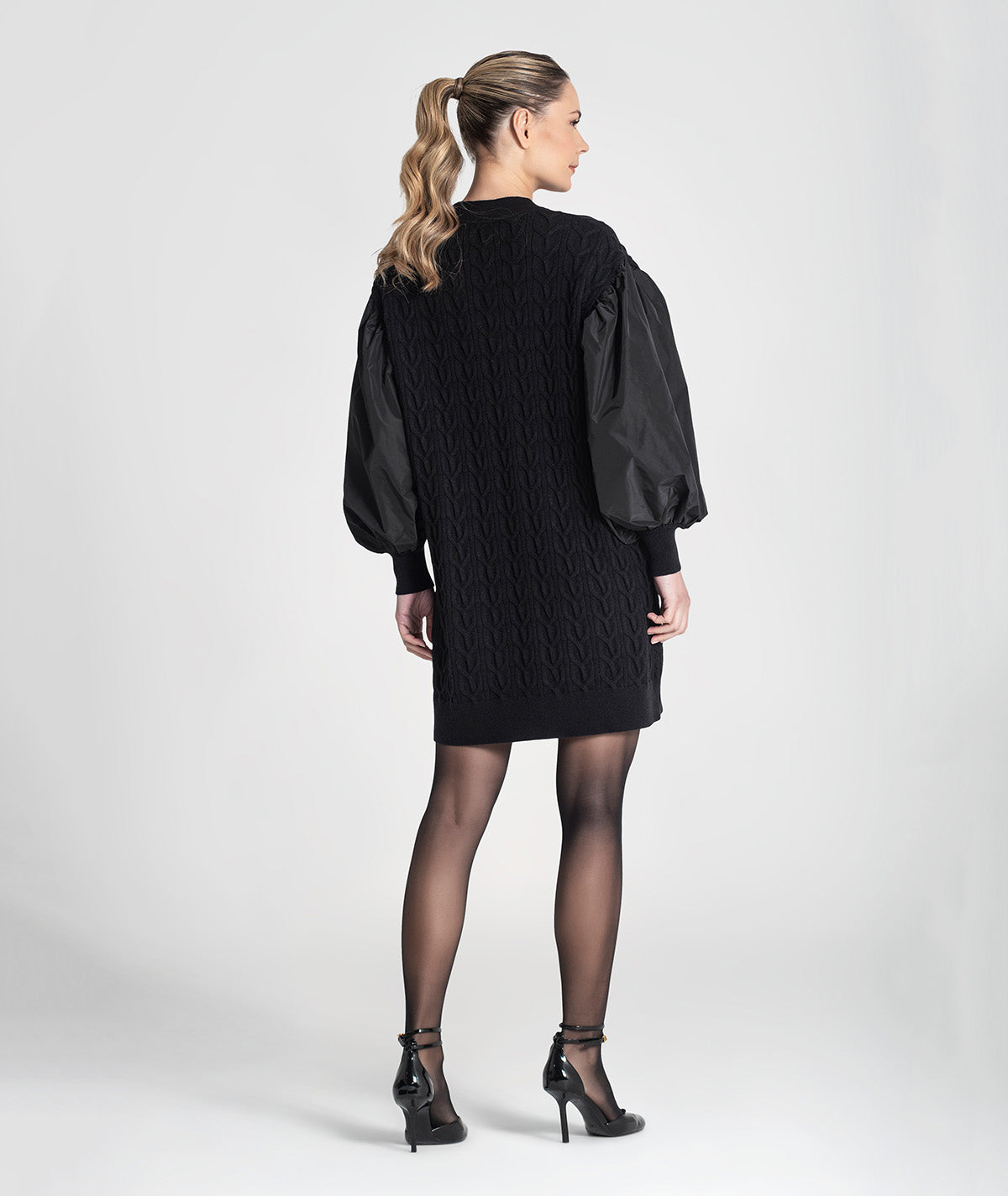 Vestido tranças com mangas em tecido 3457