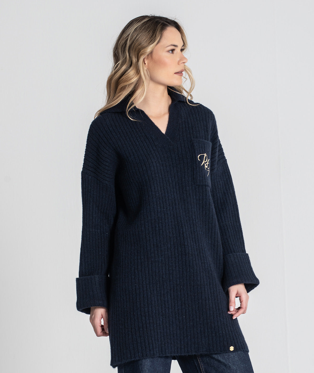 Vestido com bordado no bolso 3462