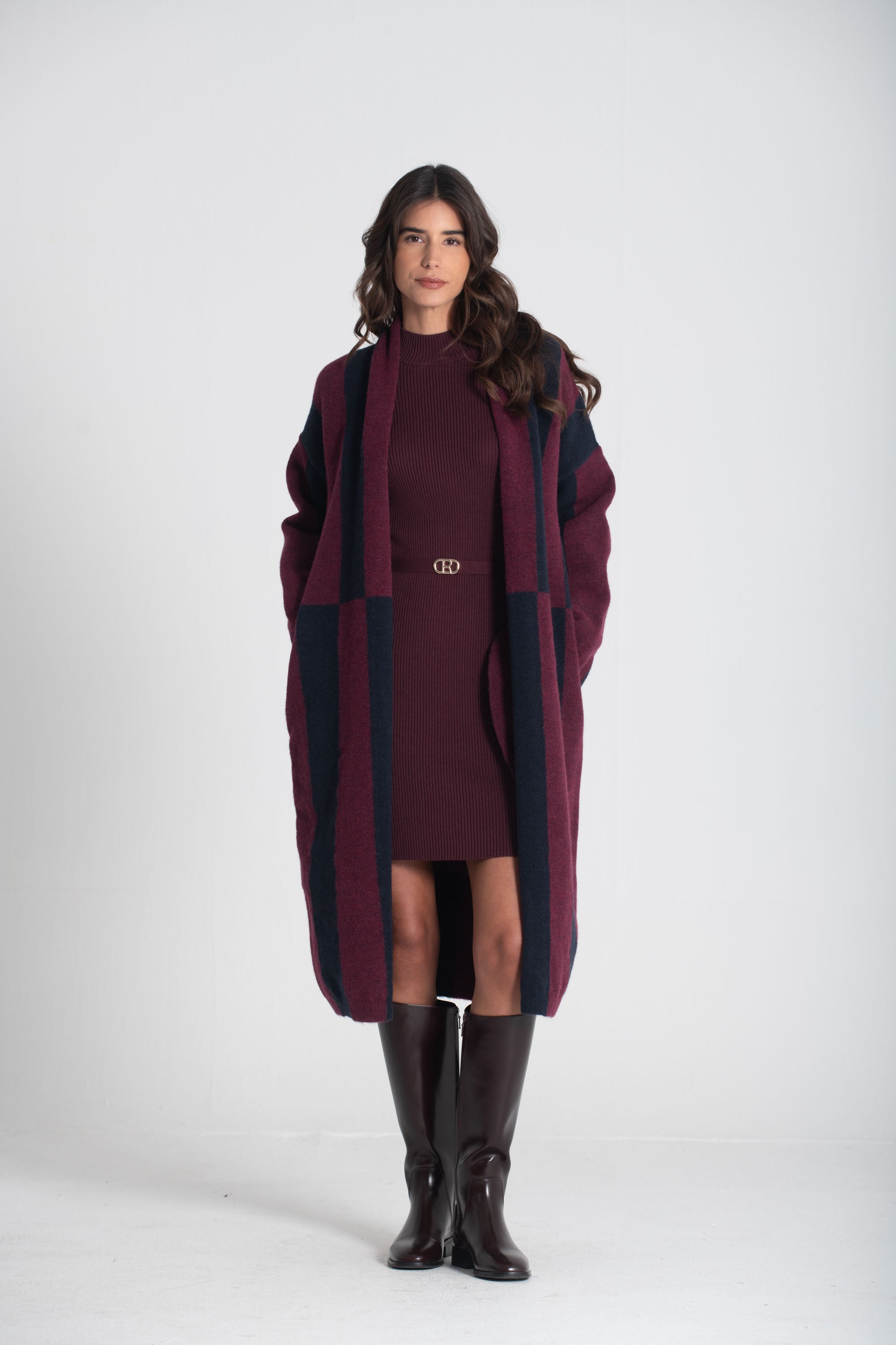 Casaco bicolor com cinto 3468