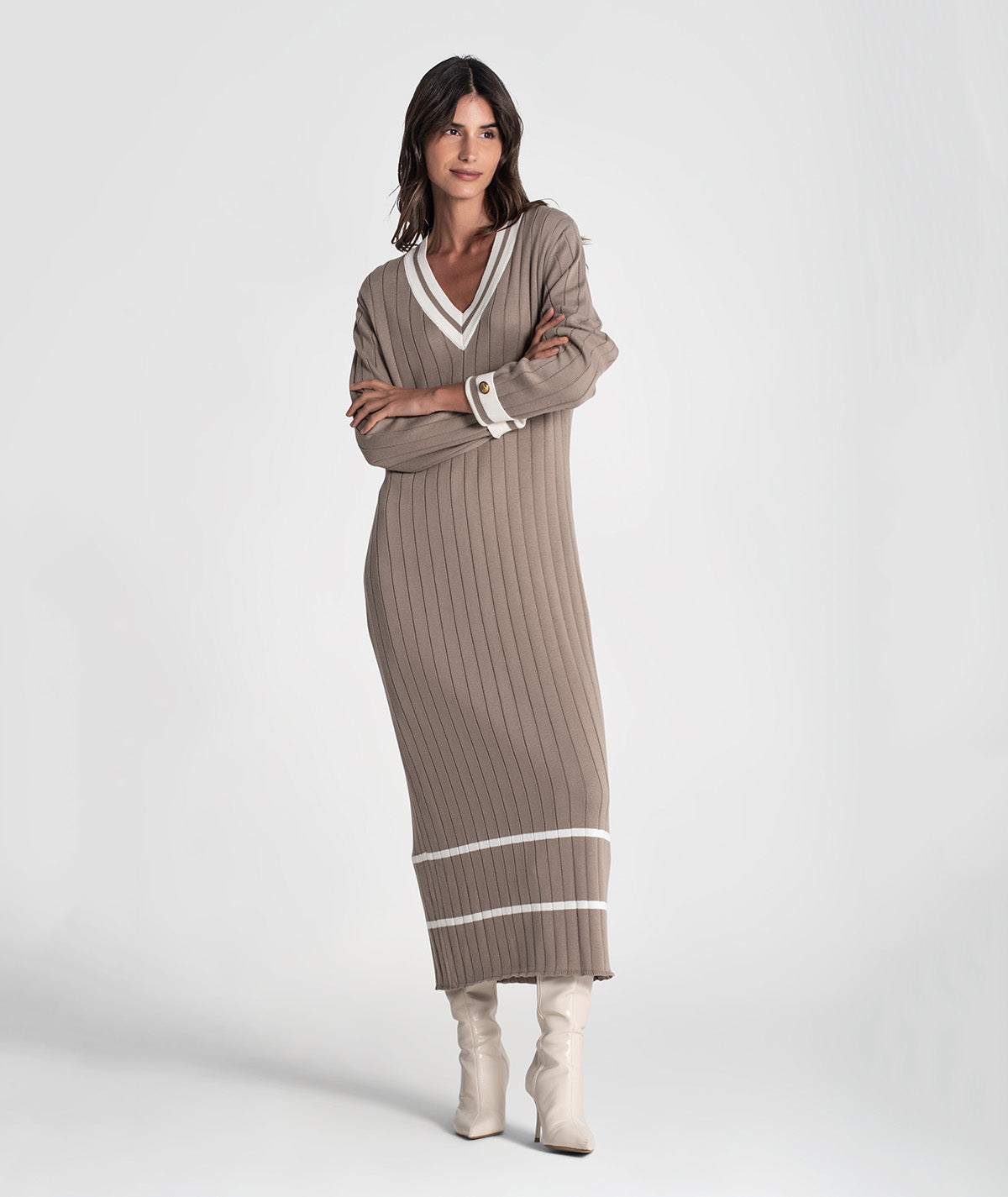Vestido canelado com contraste no decote 3472
