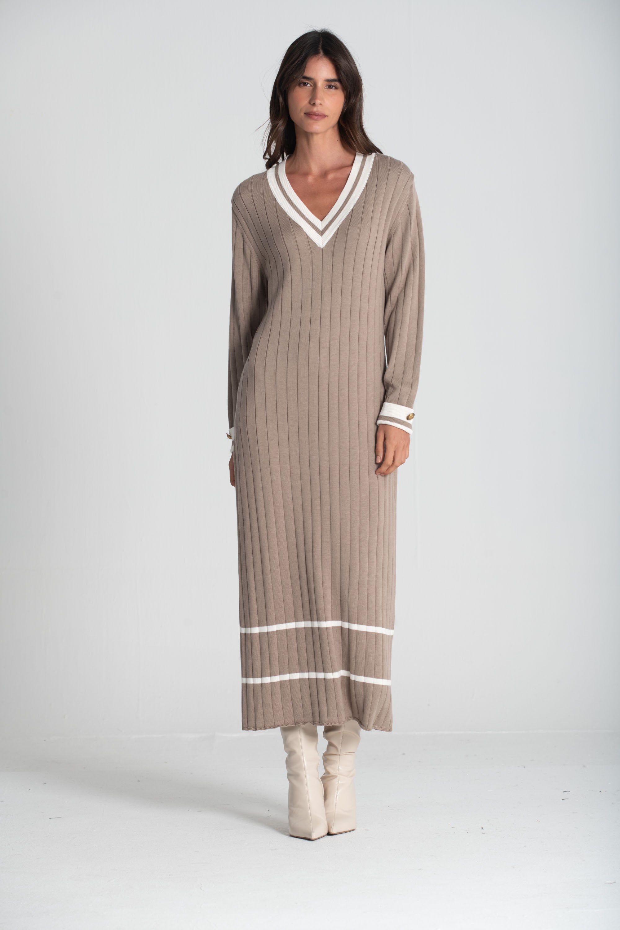 Vestido canelado com contraste no decote 3472