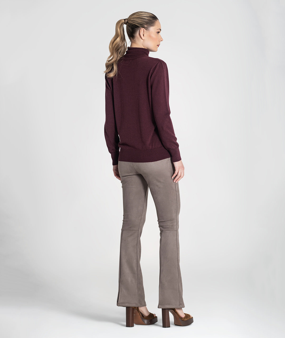 Camisola básica de gola alta 3480