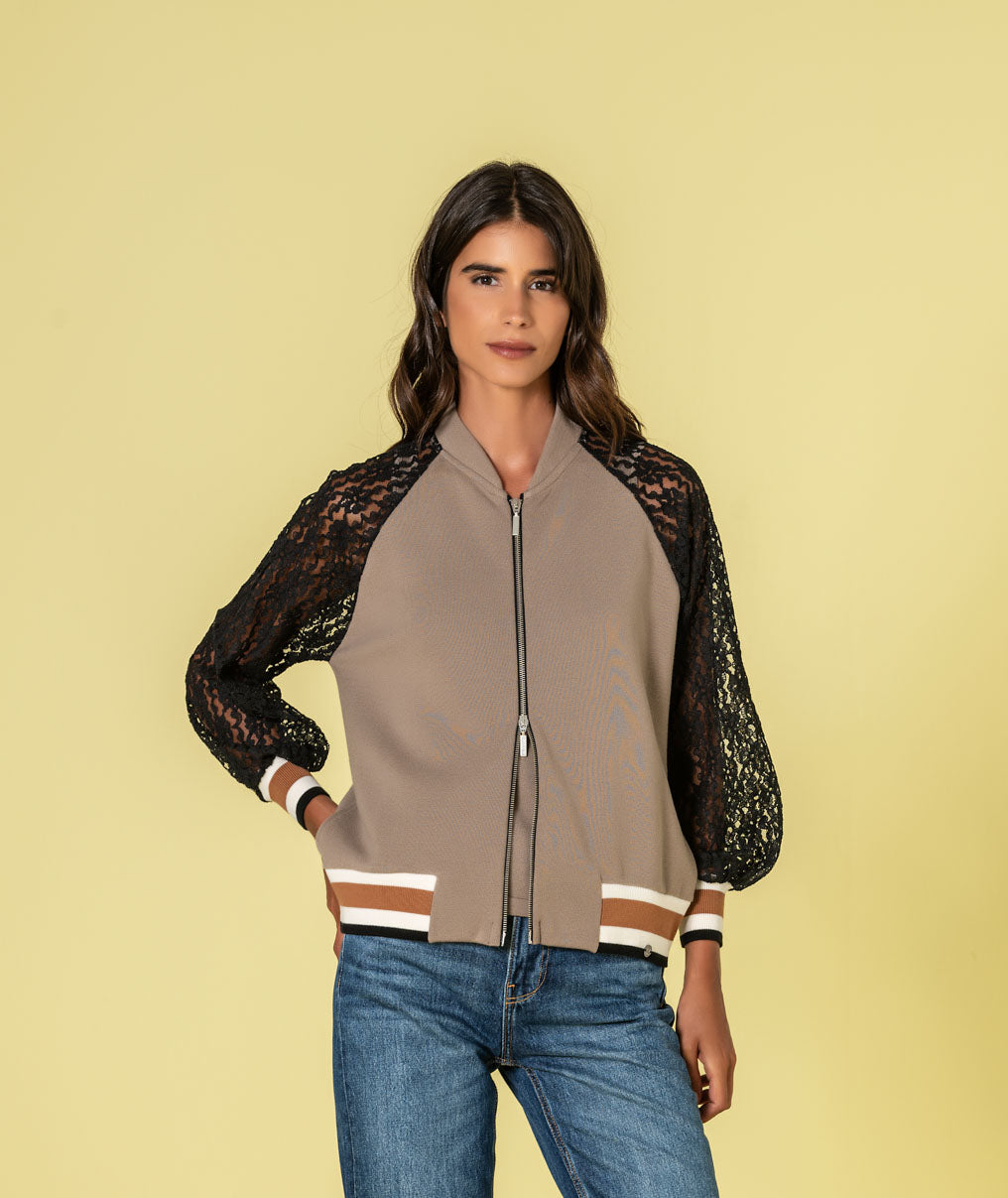 Casaco bomber com mangas em renda 3496