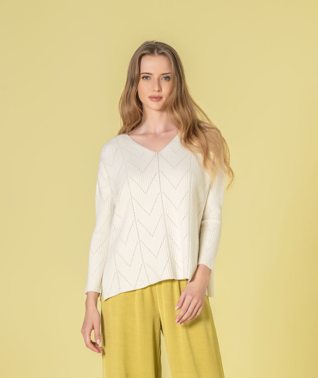 Camisola decote em v com perfurados 3512