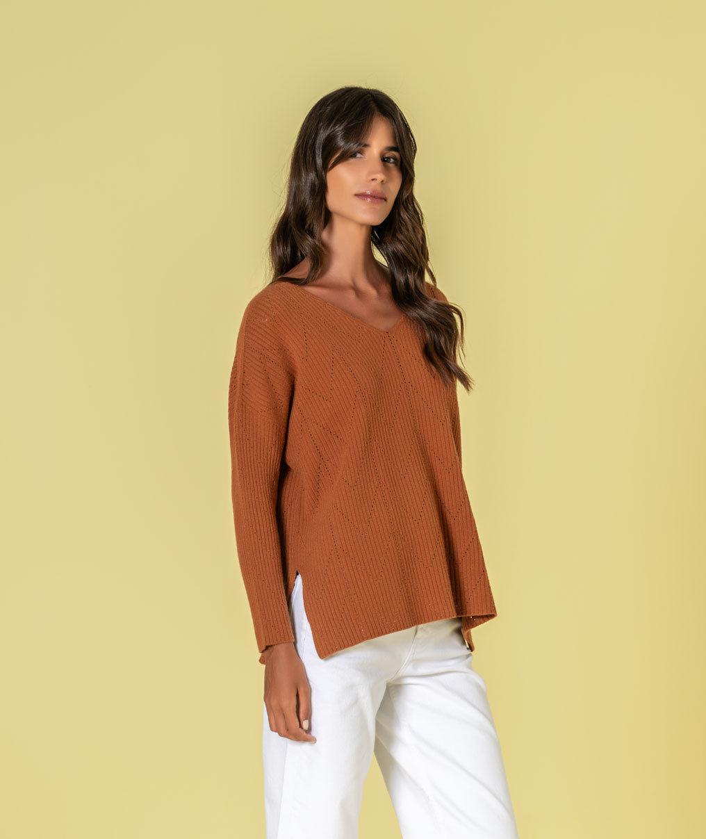 Camisola decote em v com perfurados 3512
