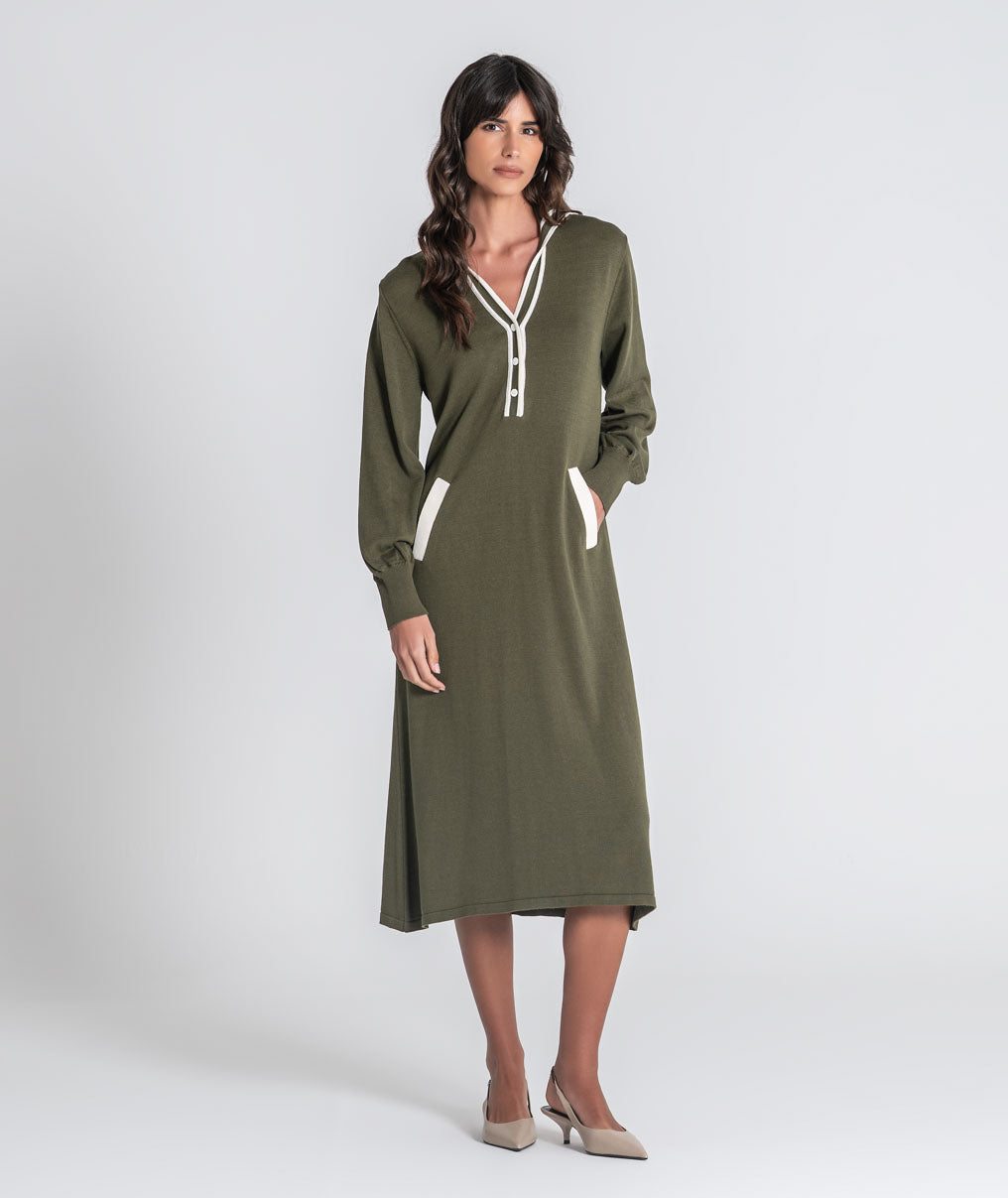Dress with contrasts 3564