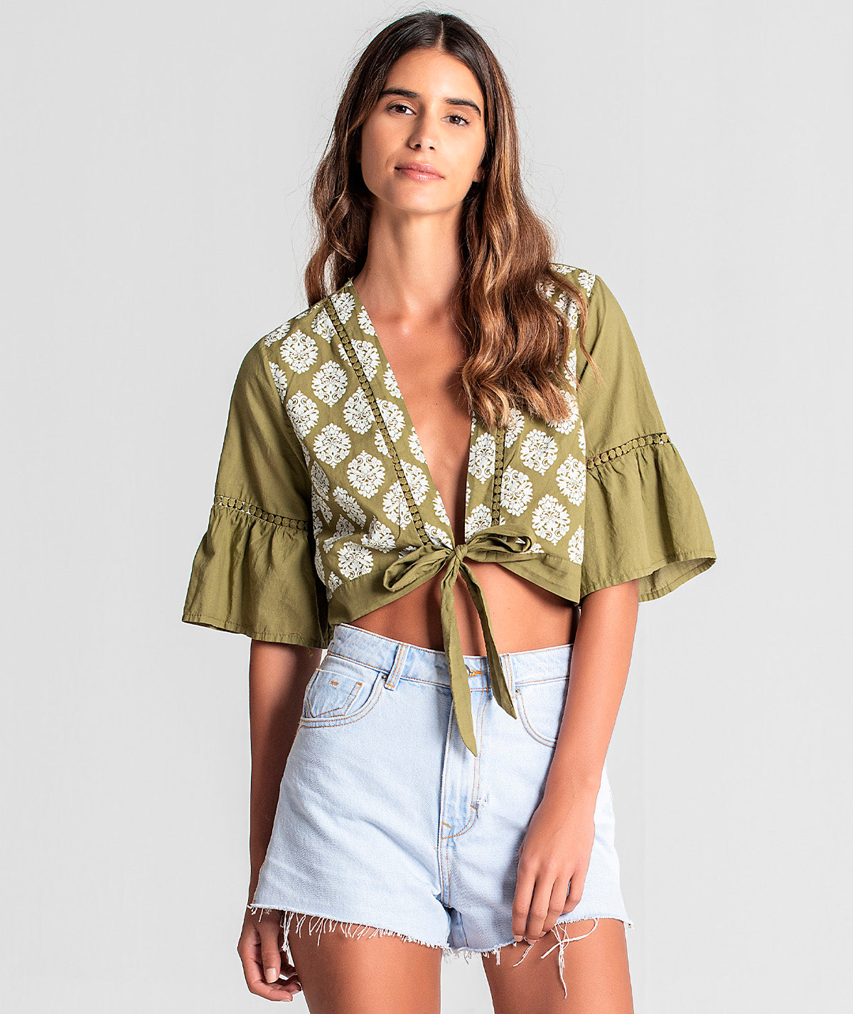 Blusa com laço na frente 6059