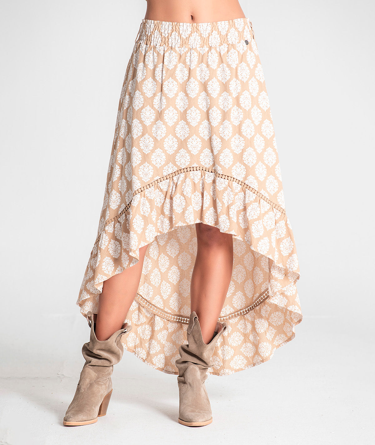 Saia assimétrica com padrão 6061