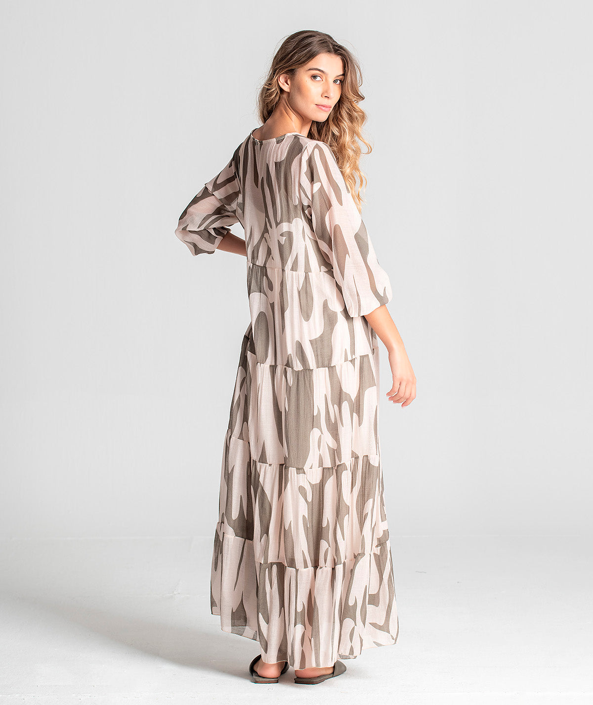 Vestido decote redondo com padrão 6064