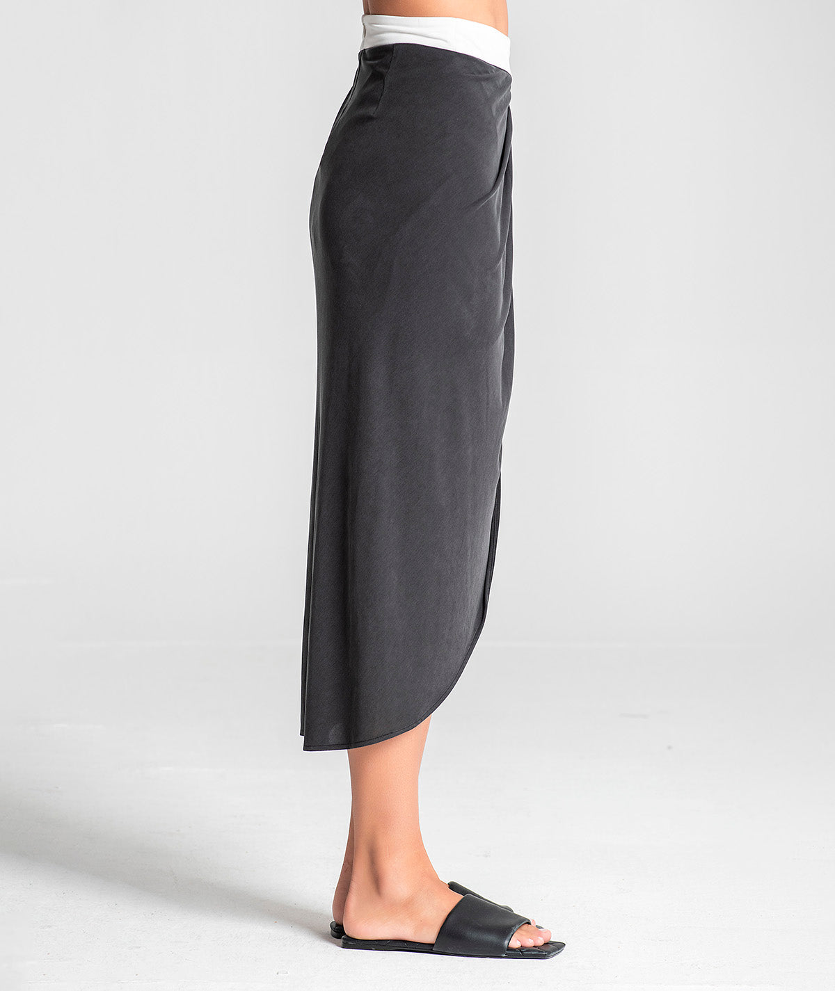 Two-tone skirt 6077
