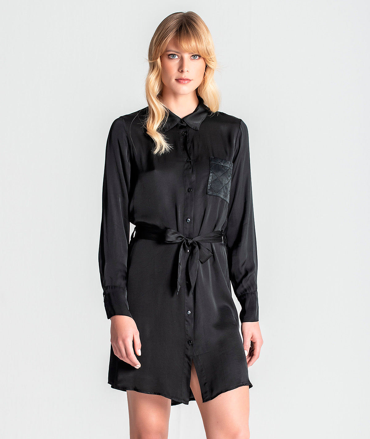 Vestido com acolchoado em detalhes 6100