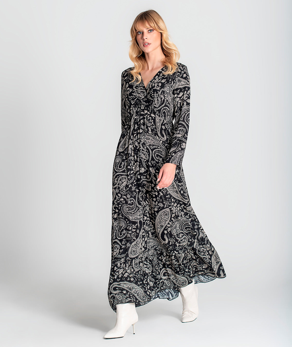 Vestido decote em V com padrão 6120