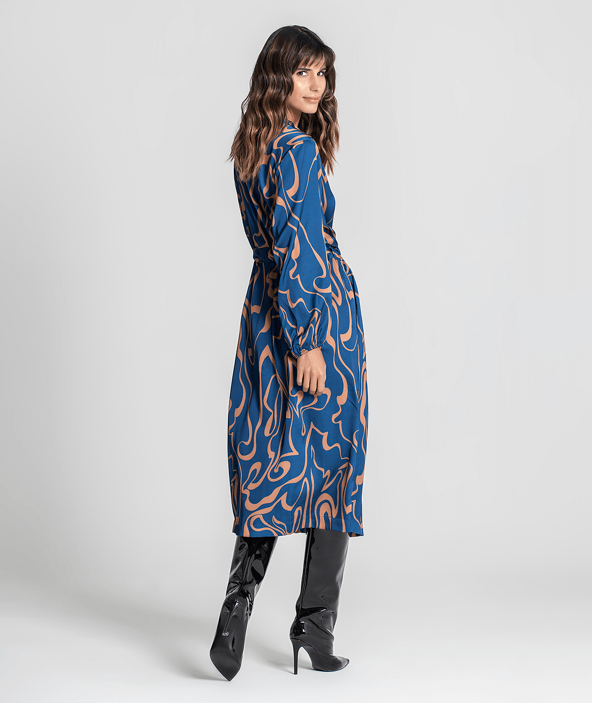 Vestido com padrão e cinto 6211