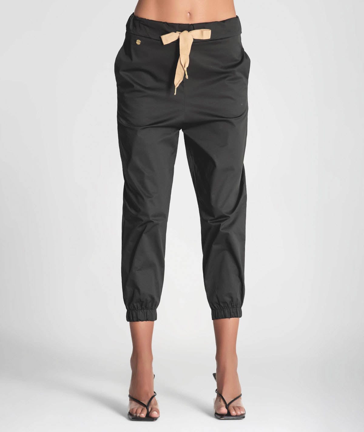 Calças jogger com cordão ajustável 6243