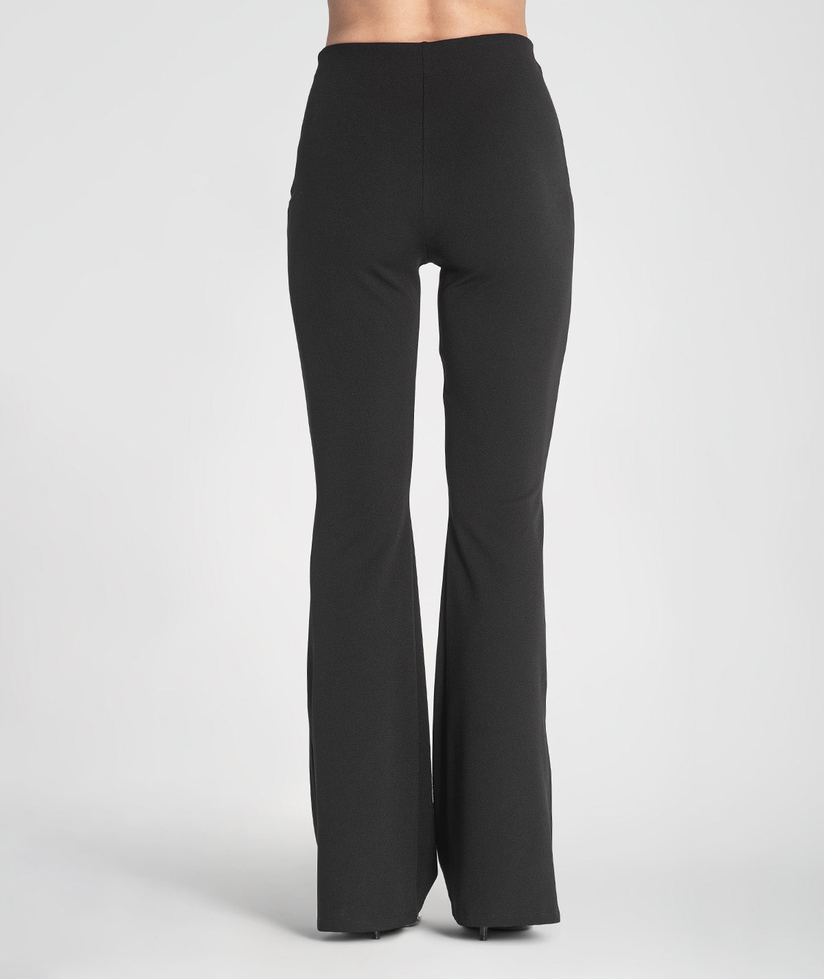 Calças boca de sino justas 6245