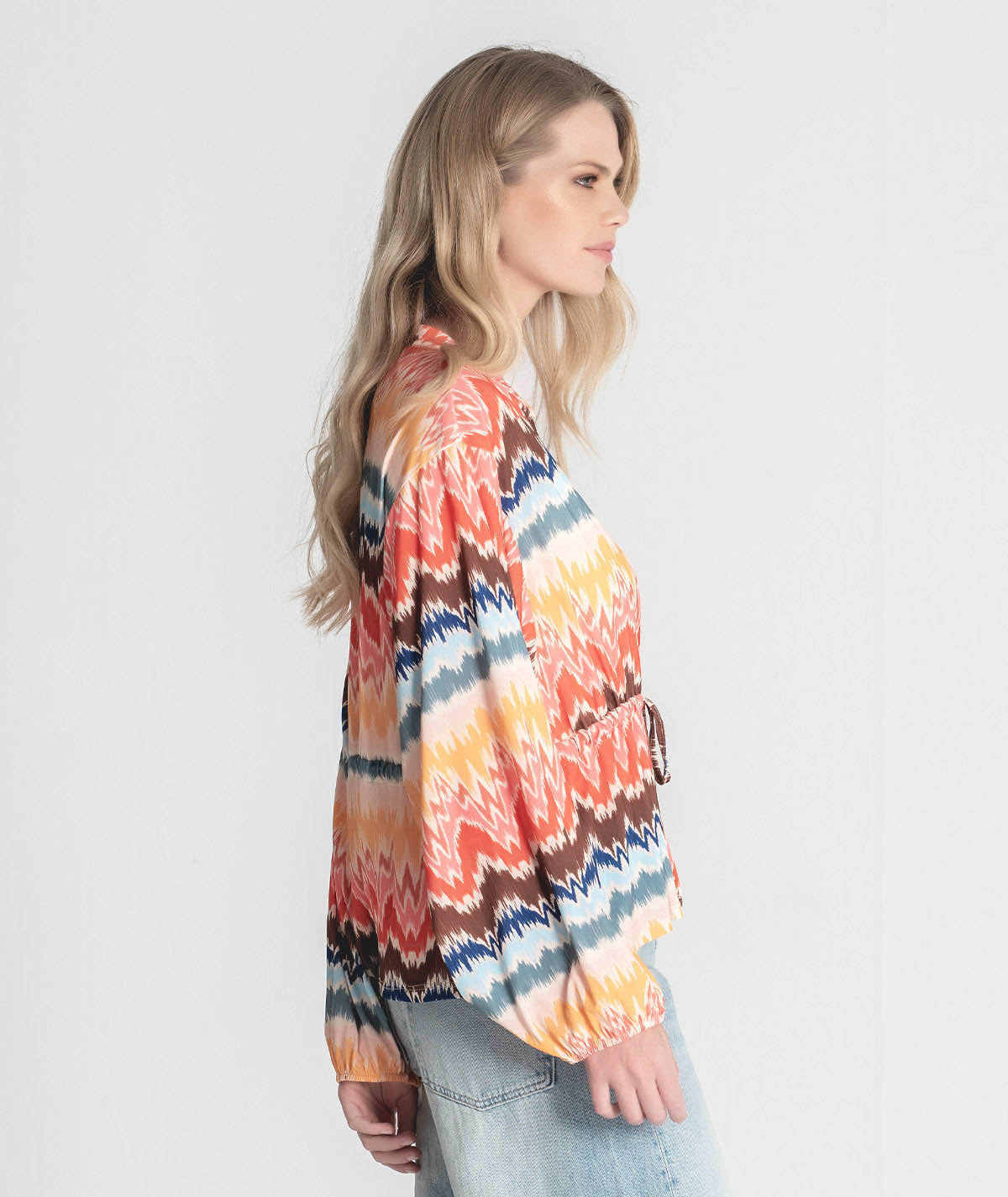 Blusa com mangas balão e padrão 6261