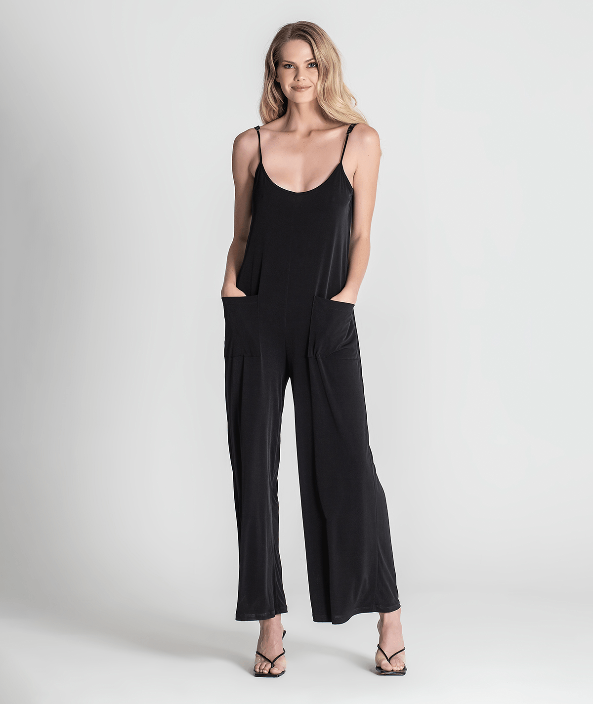 Jumpsuit with thin straps and front pockets 6267