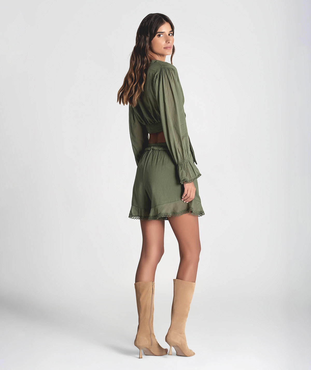 Blouse with knot at the front 6277