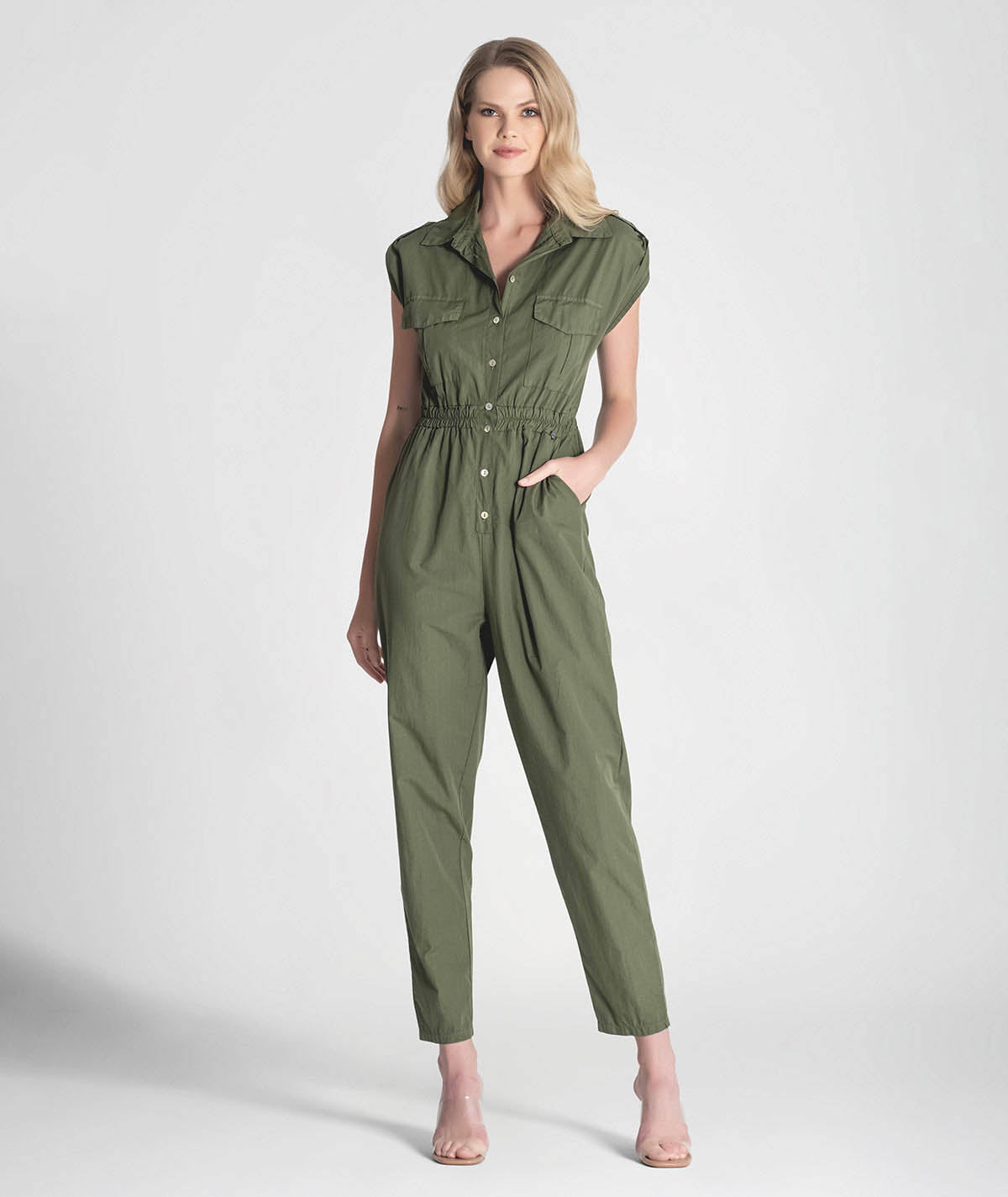 Macacão com botões na frente 6285