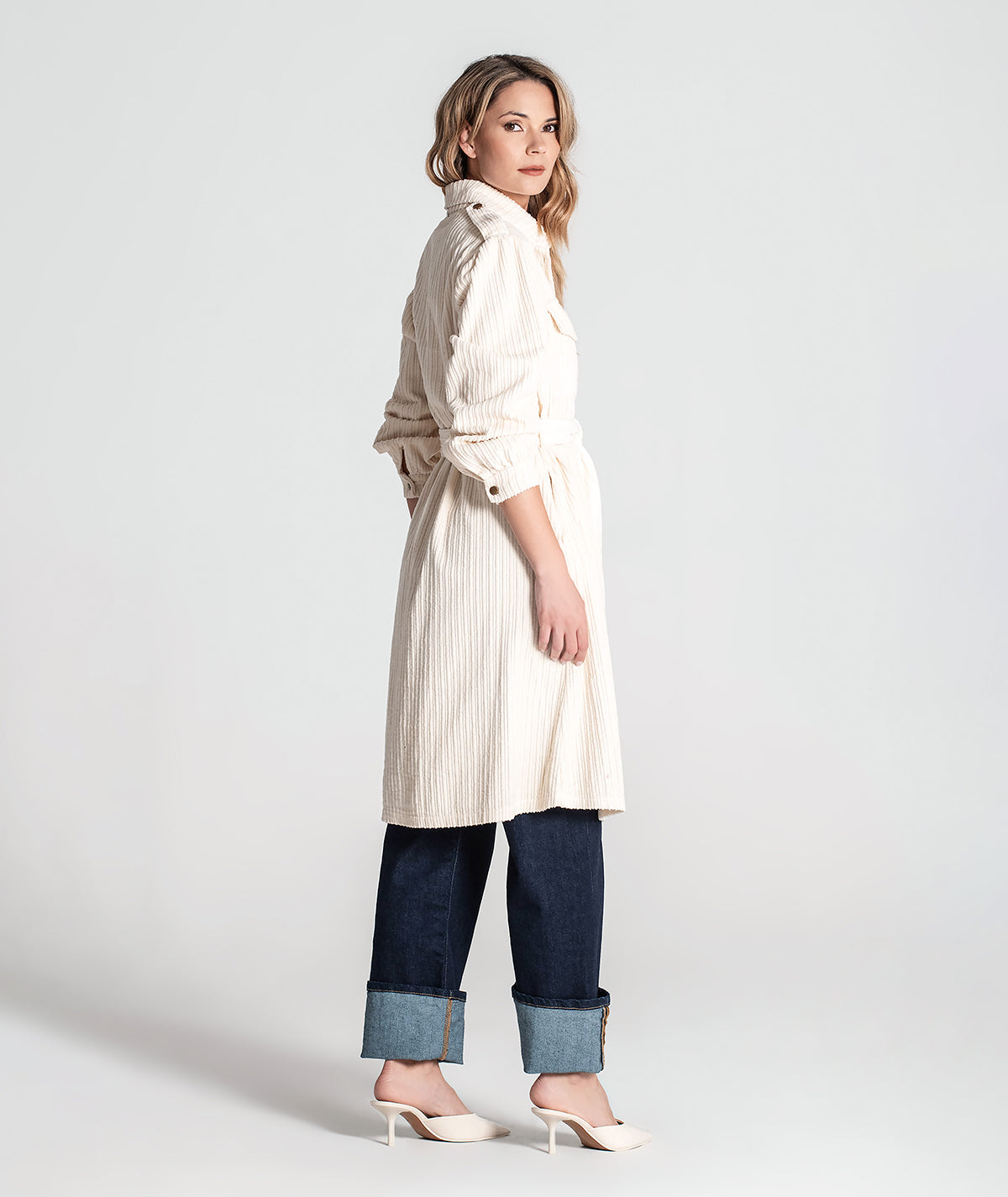 Vestido com cinto amovível e botões 6353