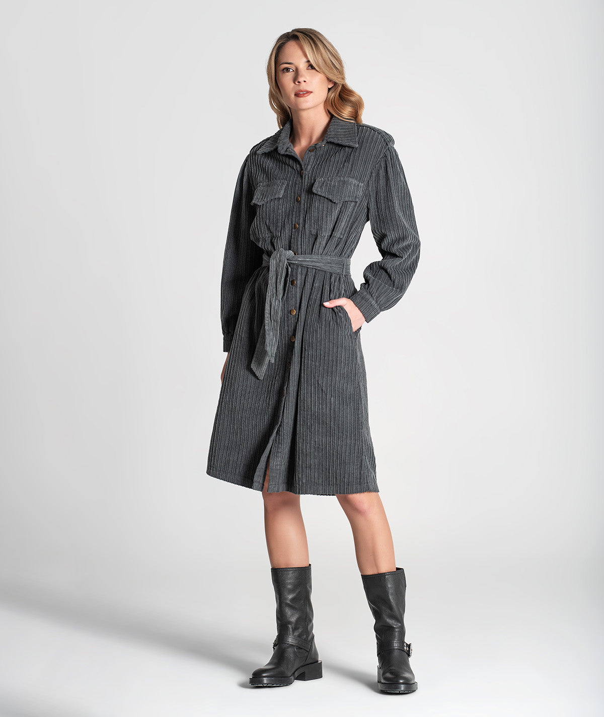 Vestido com cinto amovível e botões 6353