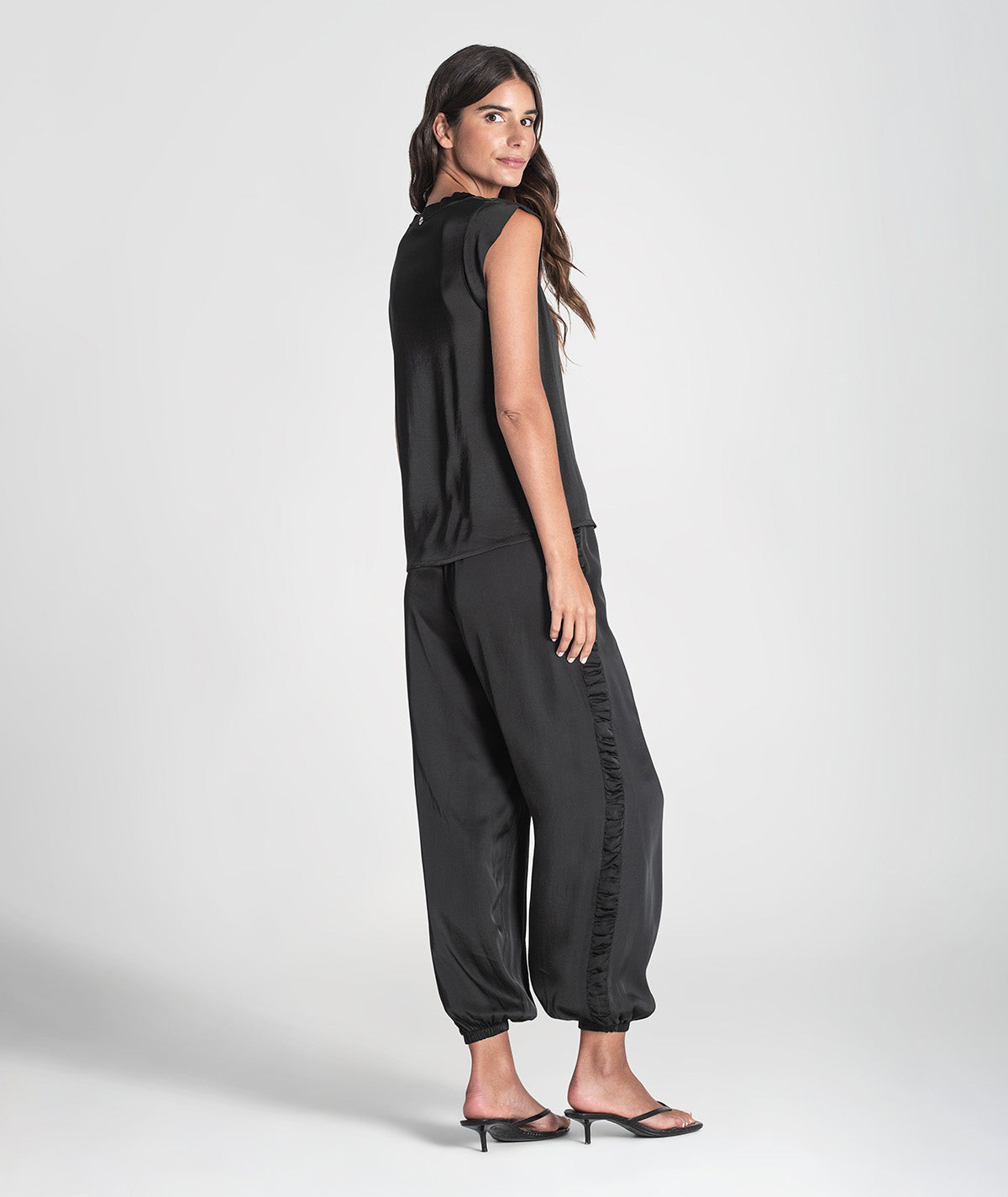 Blusa decote em v acetinada 6385
