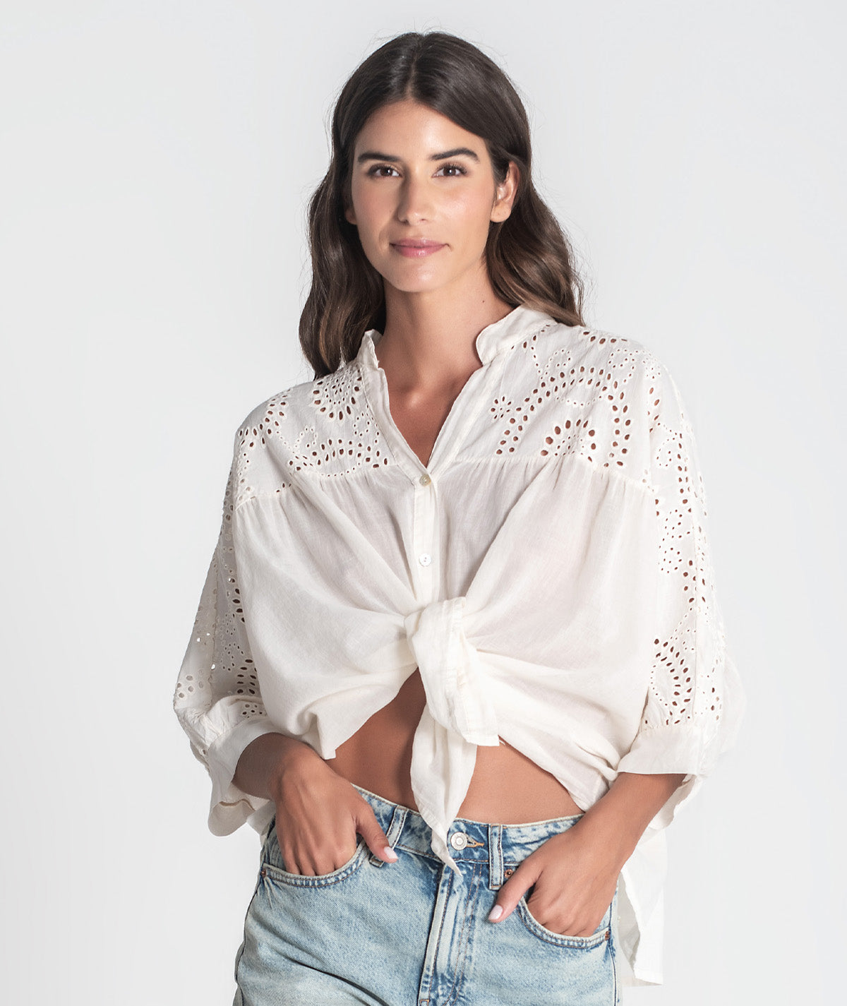 Blusa com bordado inglês 6391