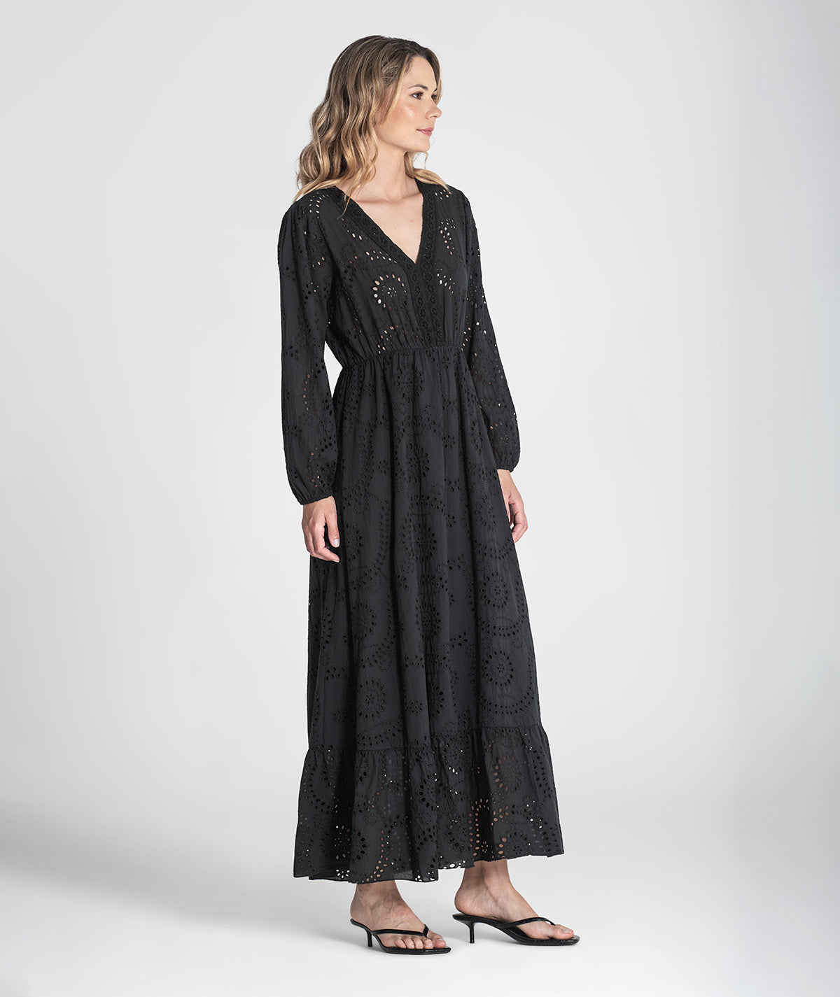 Vestido mangas compridas bordado inglês 6395