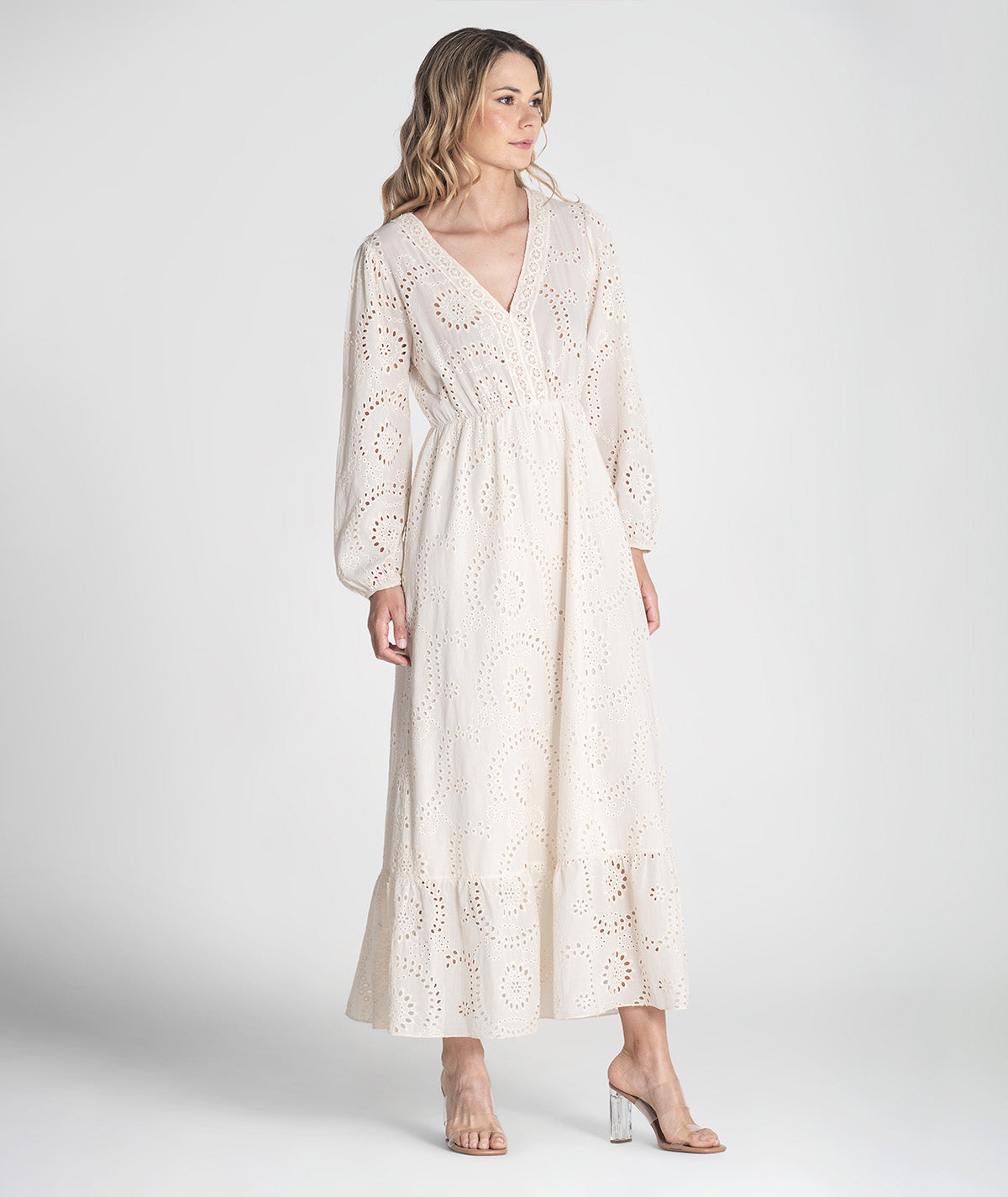 Vestido mangas compridas bordado inglês 6395