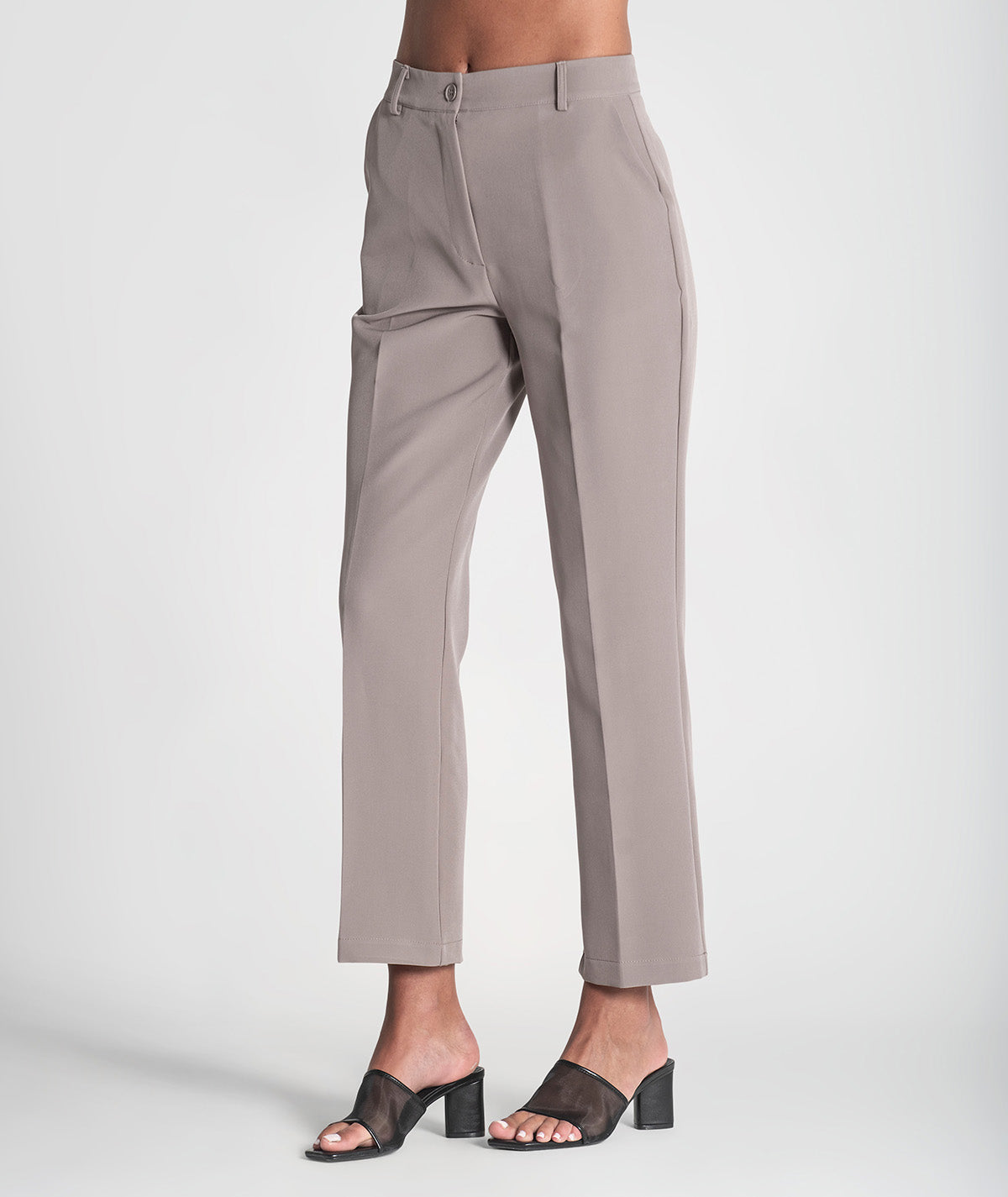 Calças com botão e fecho 6406