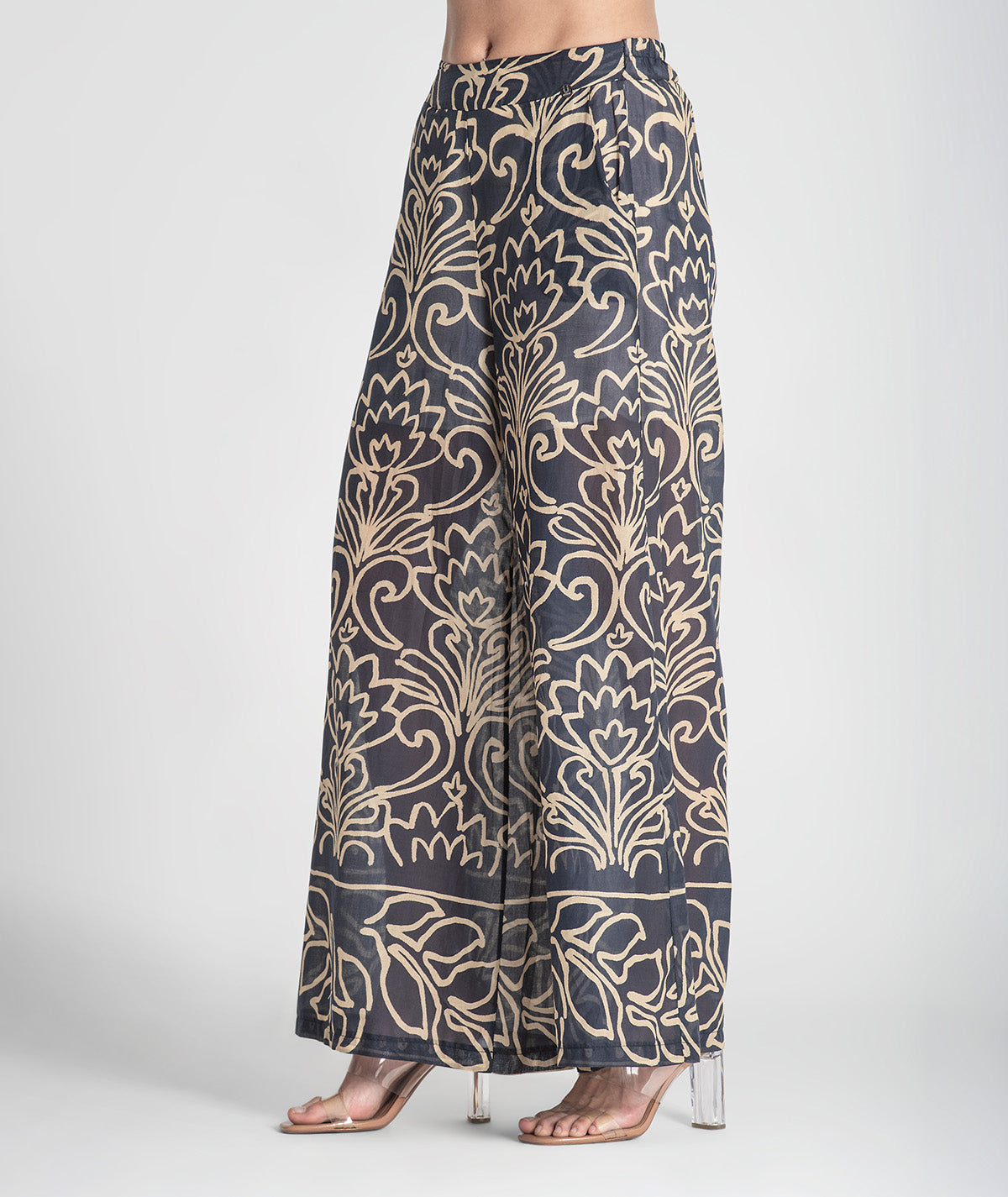 Calças com padrão 6410